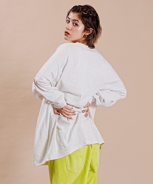 ROXY（ロキシー）の「ROXY/ロキシー ロンT/長袖  ルーズシルエット オーバーサイズ RLT234610T（Tシャツ/カットソー・レディース・グレー/チャコールグレー×ブラック/グレー系その他・M/L）」の4枚目の写真