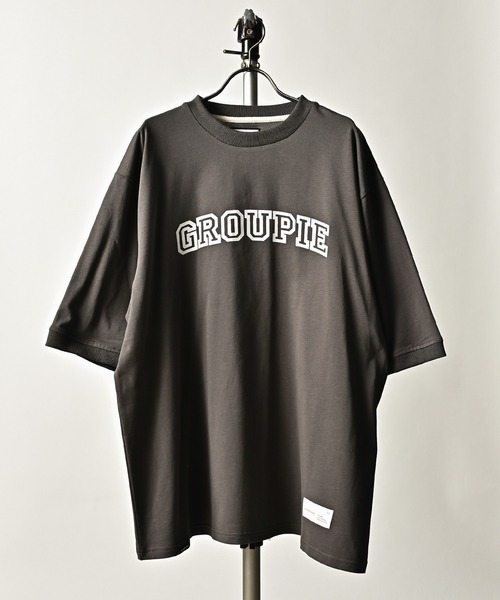 ADAM PATEK(アダムパテック)の「ADAMPATEK / groupie college Logo looose T/ルーズシルエットカレッジロゴビッグTシャツ(AP2314034)(Tシャツ/カットソー・レディース・ブラック/ホワイト/グレー・1/2/3)」の7枚目の写真