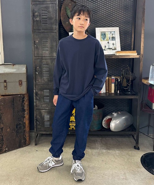 GLAZOS(グラソス)の「バックワイドロゴプリント長袖Tシャツ(Tシャツ/カットソー・キッズ・ベージュ/ネイビー/グレー/ホワイト/ブルー/ブラック・170cm/140cm/150cm/160cm)」の10枚目の写真