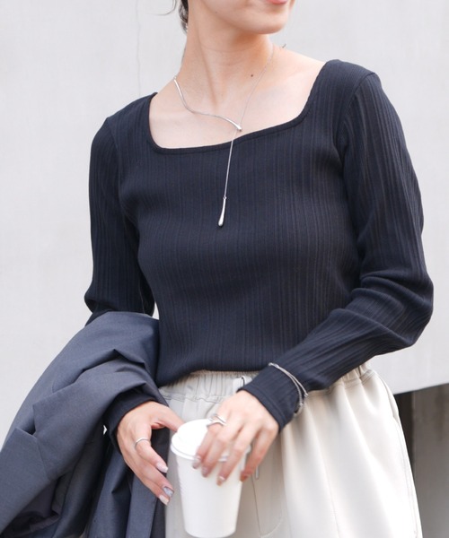 COLONY 2139（コロニートゥーワンスリーナイン）の「ランダムテレコ前後2WAYスクエアネック長袖Tシャツ（Tシャツ/カットソー・レディース・グレイッシュベージュ/オフホワイト/ブラック/ブルー・FREE）」の14枚目の写真