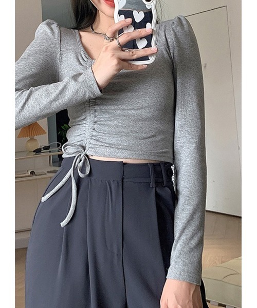 LYEON（リヨン）の「シャーリングデザイントップス/ロンT（Tシャツ/カットソー・レディース・ホワイト/ブラック/カーキ/グレー・FREE）」の8枚目の写真