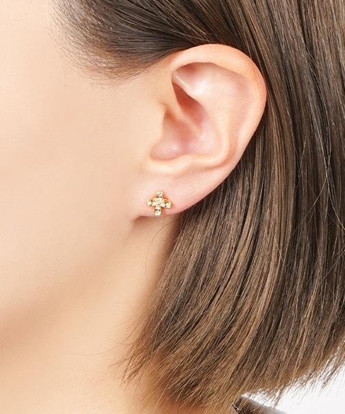 itam(アイタム)の「【itam】アイタム/ フラワー セラミックポストピアス/ 金属アレルギー対応ピアス(ピアス(両耳用)・レディース・ゴールド/ピンクゴールド・FREE)」の5枚目の写真