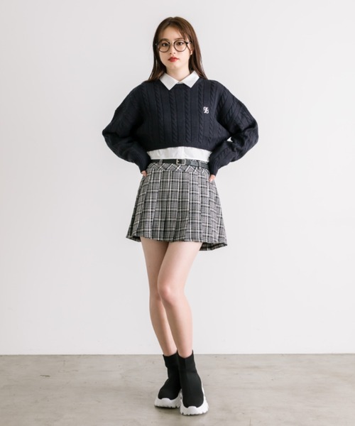 OLIVE des OLIVE(オリーブデオリーブ)の「ケーブルニット×シャツ クロップドセット 1032040100(ニット/セーター・レディース・ピンク/オフホワイト/ネイビー/トップグレー・FREE)」の19枚目の写真