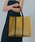 THE ART OF CARRYINGiWA[gIuLOj́uyTHE ART OF CARRYINGzTOTE Big[gobOjvbuE