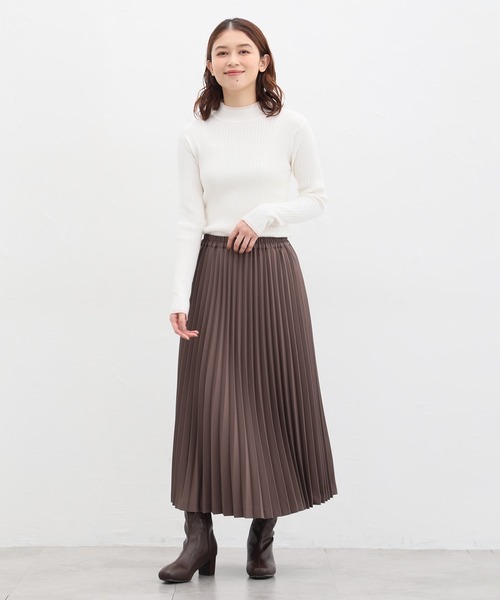 Honeys(ハニーズ)の「配色ハイネックリブニット(ニット/セーター・レディース・ホワイト系その他/イエロー/ブラック/ブルー/ネイビー/ベージュ/アイボリー・L/M/LL/S)」の20枚目の写真