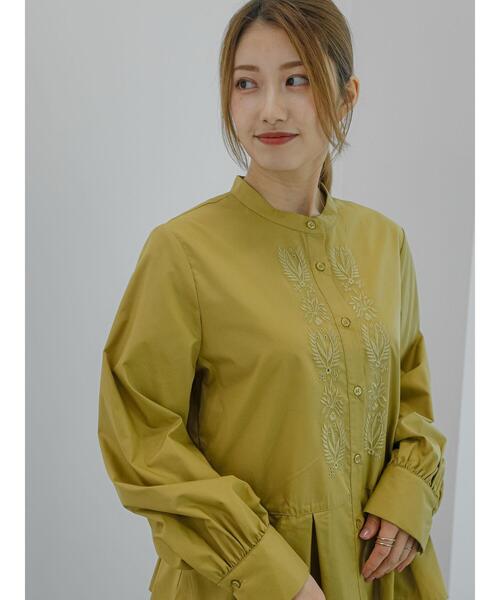 Te chichi（テチチ）の「シルキーブロードエンブロイダリーブラウス（シャツ/ブラウス・レディース・ブラック/オリーブ/オフホワイト・F）」の3枚目の写真