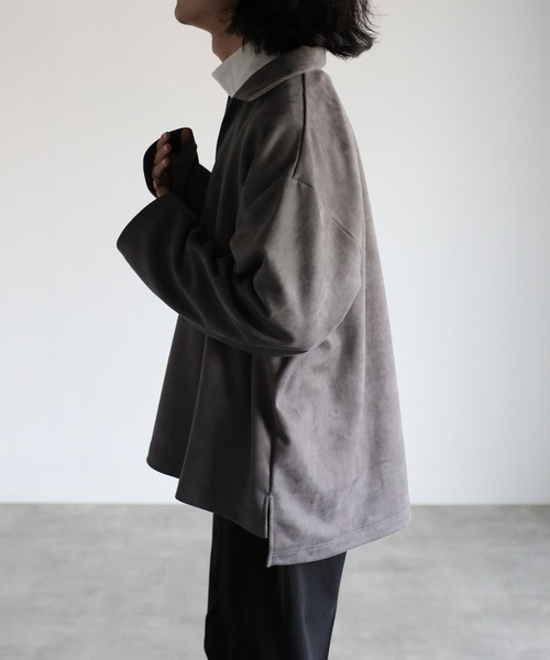 CREARE -LINO-（クレアーレリノ）の「スウェードポンチ キーネック ルーズ シャツ<ユニセックス>（シャツ/ブラウス・メンズ・ブラック/チャコールグレー/グレイッシュベージュ・M/L）」の13枚目の写真