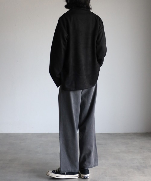 CREARE -LINO-（クレアーレリノ）の「スウェードポンチ キーネック ルーズ シャツ<ユニセックス>（シャツ/ブラウス・メンズ・ブラック/チャコールグレー/グレイッシュベージュ・M/L）」の10枚目の写真