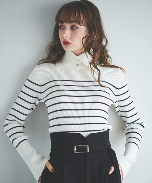 31 Sons de mode(トランテアン ソン ドゥ モード)の「取り外し衿付きタートルニット(ニット/セーター・レディース・オフホワイト/ブラック/ピンク/ホワイト×ネイビー/マスタード・36)」の3枚目の写真