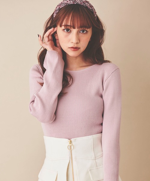 31 Sons de mode(トランテアン ソン ドゥ モード)の「取り外し衿付きタートルニット(ニット/セーター・レディース・オフホワイト/ブラック/ピンク/ホワイト×ネイビー/マスタード・36)」の5枚目の写真