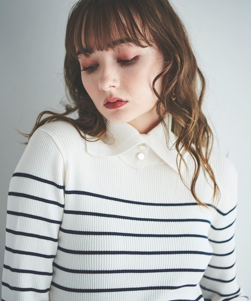 31 Sons de mode(トランテアン ソン ドゥ モード)の「取り外し衿付きタートルニット(ニット/セーター・レディース・オフホワイト/ブラック/ピンク/ホワイト×ネイビー/マスタード・36)」の17枚目の写真