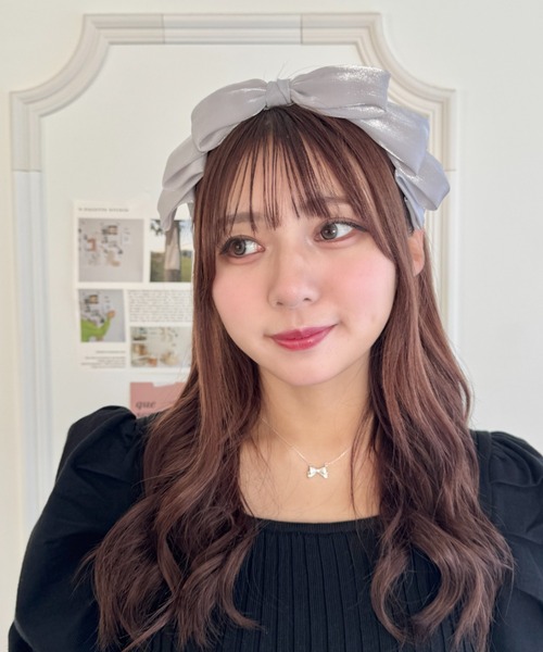 Loueme(ルエム)の「【7色展開】ボリュームリボンカチューシャ(カチューシャ・レディース・ピンク/ホワイト/ブラック/グレー/ライトブルー/アイボリー/レッド/ラベンダー/イエロー・FREE)」の11枚目の写真