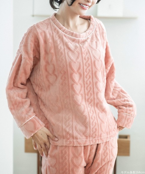 fran de lingerie（フランデランジェリー）の「ふんわり軽くて暖かいmemory fleece (メモリーフリース)さっと被れるプルオーバー 「メモリーフリース」 プルオーバー上下セット（ルームウェア/パジャマ・レディース・ピンク系その他2/ピンク系その他5/ブラウン系その他/ベージュ系その他/ネイビー/ホワイト系その他/オフホワイト・S-M/M-L）」の17枚目の写真