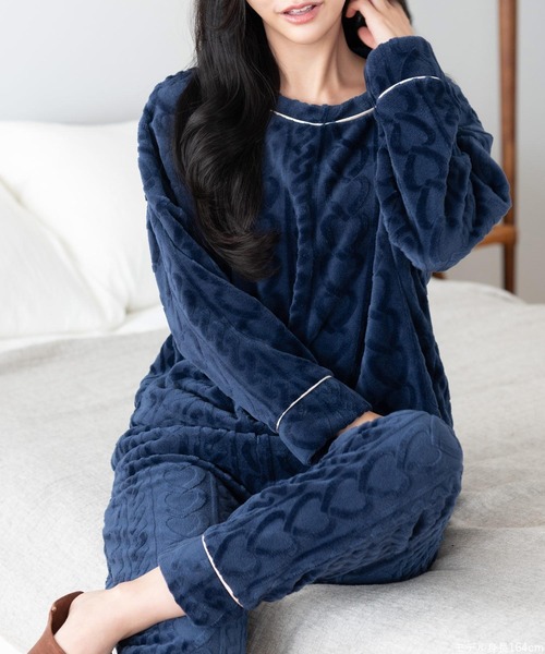 fran de lingerie（フランデランジェリー）の「ふんわり軽くて暖かいmemory fleece (メモリーフリース)さっと被れるプルオーバー 「メモリーフリース」 プルオーバー上下セット（ルームウェア/パジャマ・レディース・ピンク系その他2/ピンク系その他5/ブラウン系その他/ベージュ系その他/ネイビー/ホワイト系その他/オフホワイト・S-M/M-L）」の22枚目の写真