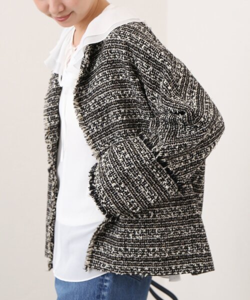 IENA（イエナ）の「ノーカラーツイード ジャケット（ノーカラージャケット・レディース・ブラック系その他/ネイビー/ブラック/アイボリー・38/36）」の5枚目の写真