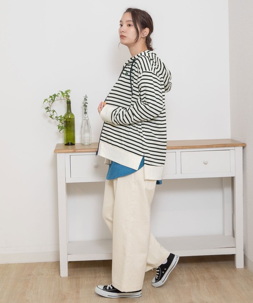 POU DOU DOU（プードゥドゥ）の「とり刺繍裏毛パーカー（パーカー・レディース・キナリ/ダークグレー/ブルー/ブラック・3）」の19枚目の写真