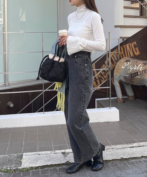 fredy emue(フレディエミュ)の「袖フレアレースプルオーバーカットソー(Tシャツ/カットソー・レディース・オフホワイト/ブルー/ブラック・38)」の6枚目の写真