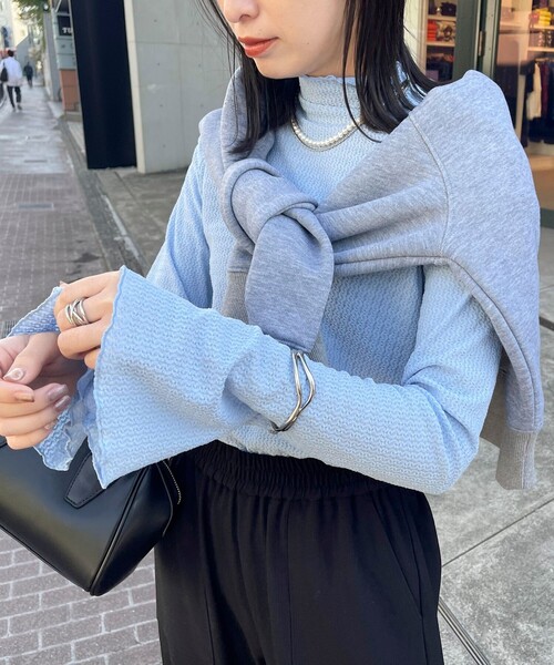 fredy emue(フレディエミュ)の「袖フレアレースプルオーバーカットソー(Tシャツ/カットソー・レディース・オフホワイト/ブルー/ブラック・38)」の12枚目の写真