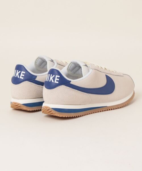 NIKE(ナイキ)の「NIKE WMNS CORTEZ FQ8108-110(スニーカー・レディース・オフホワイト・24.5㎝/25㎝/24㎝/23㎝/23.5㎝)」の8枚目の写真