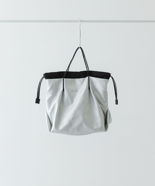 RODE SKO(ロデスコ)の「『WEB/一部店舗限定カラー』ウォッシャブルミニショルダーバッグ(ショルダーバッグ・レディース・アイボリー/ブラック/ブルー系その他/シルバー系その他/ベージュ/シルバー/オリーブ/ブラウン/ブルー/ピンク/レッド/イエロー/パープル/ミント・ONE)」の13枚目の写真