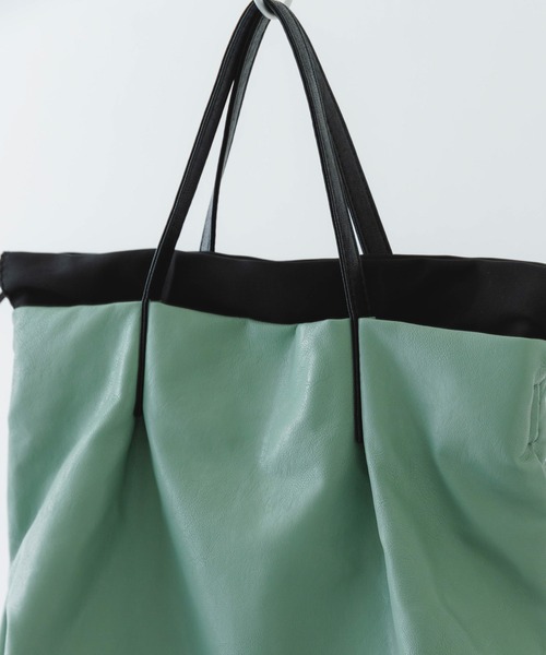 RODE SKO(ロデスコ)の「『WEB/一部店舗限定カラー』ウォッシャブルミニショルダーバッグ(ショルダーバッグ・レディース・アイボリー/ブラック/ブルー系その他/シルバー系その他/ベージュ/シルバー/オリーブ/ブラウン/ブルー/ピンク/レッド/イエロー/パープル/ミント・ONE)」の22枚目の写真