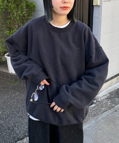 WHIMSIC(ウィムジック)の「【UNISEX】ハンドプロセスドダメージスウェットシャツ(スウェット・メンズ・イエロー/ホワイト/チャコールグレー・FREE)」の2枚目の写真