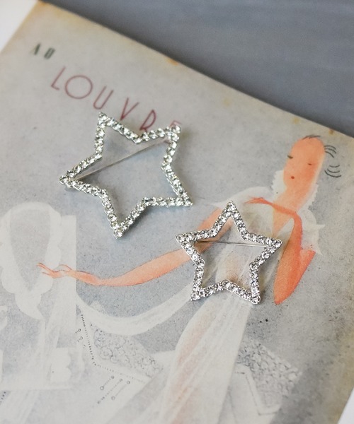 styiro(スタイロ)の「ラインストーンブローチ(ブローチ/コサージュ・レディース・ゴールド系その他2/ゴールド系その他3/ゴールド系その他4/シルバー系その他5/ゴールド系その他6/シルバー系その他3/ゴールド系その他/シルバー系その他/シルバー系その他6/ゴールド系その他5/シルバー系その他2/シルバー系その他4・FREE)」の16枚目の写真