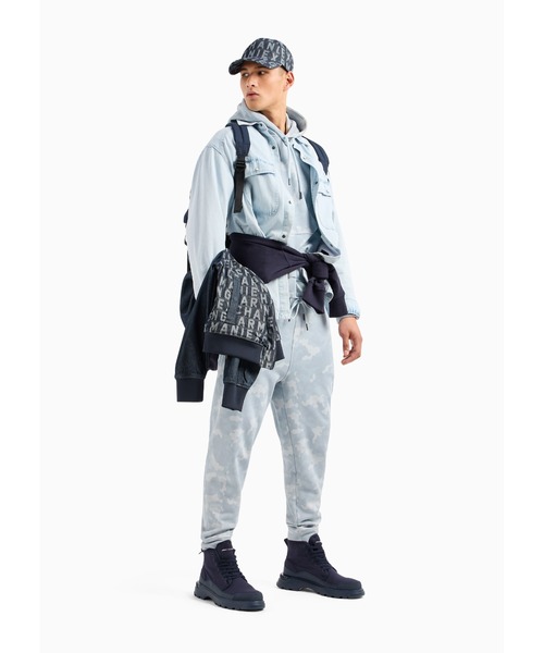 ARMANI EXCHANGE(アルマーニエクスチェンジ)の「【A|X アルマーニ エクスチェンジ】オールオーバーカモプリント スウェットジョガーパンツ(スウェットパンツ・メンズ・ブルー・X-LARGE/SMALL/MEDIUM/LARGE/X-SMALL)」の3枚目の写真