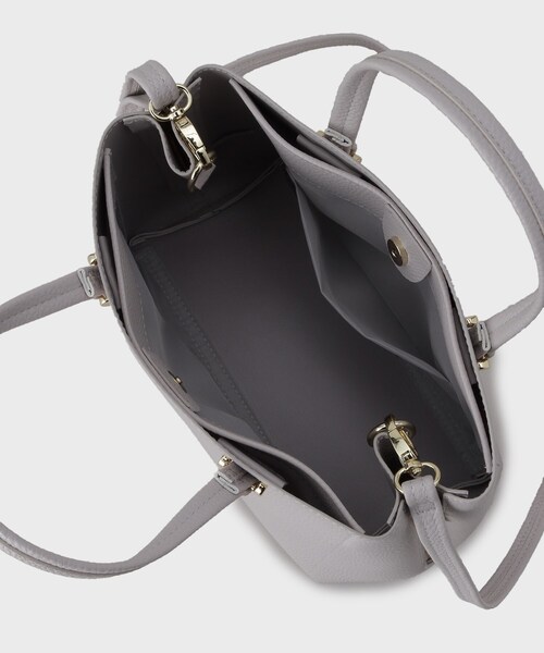 OPAQUE.CLIP(オペークドットクリップ)の「◆【軽量/2WAY/通勤対応】シュリンク合皮ミドルトートバッグ(トートバッグ・レディース・ライトグレー/ベージュ/ブラック/ホワイト系9・00)」の15枚目の写真