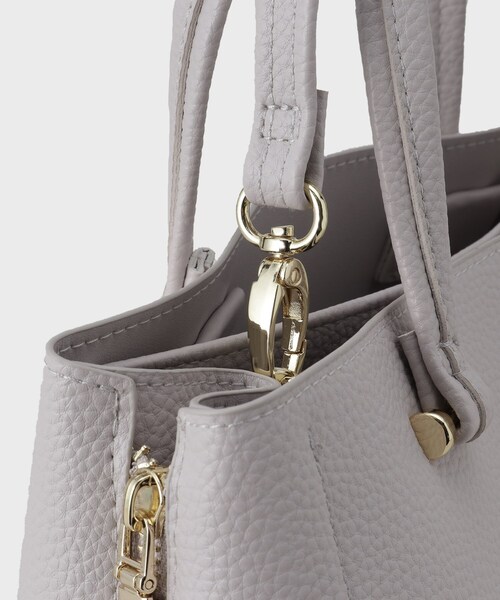 OPAQUE.CLIP(オペークドットクリップ)の「◆【軽量/2WAY/通勤対応】シュリンク合皮ミドルトートバッグ(トートバッグ・レディース・ライトグレー/ベージュ/ブラック/ホワイト系9・00)」の22枚目の写真