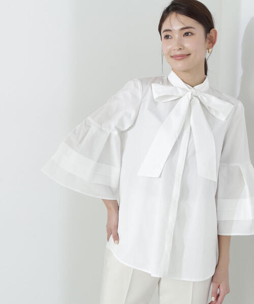 NATURAL BEAUTY BASIC(ナチュラルビューティーベーシック)の「◇フレアカフスリボンボウブラウス(シャツ/ブラウス・レディース・ブルー/オフホワイト/チャコールグレー・MEDIUM/SMALL)」の12枚目の写真