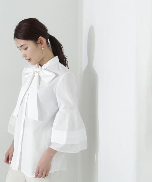 NATURAL BEAUTY BASIC(ナチュラルビューティーベーシック)の「◇フレアカフスリボンボウブラウス(シャツ/ブラウス・レディース・ブルー/オフホワイト/チャコールグレー・MEDIUM/SMALL)」の14枚目の写真