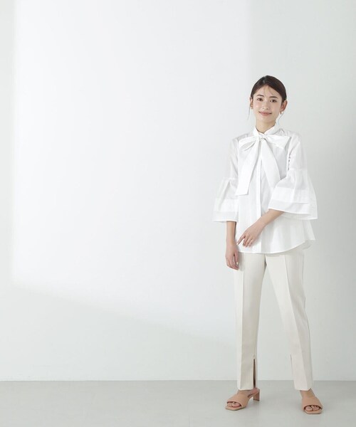 NATURAL BEAUTY BASIC(ナチュラルビューティーベーシック)の「◇フレアカフスリボンボウブラウス(シャツ/ブラウス・レディース・ブルー/オフホワイト/チャコールグレー・MEDIUM/SMALL)」の15枚目の写真