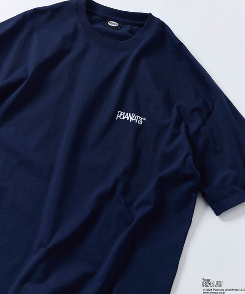 FREAK'S STORE（フリークスストア）の「限定展開 PEANUTS/ピーナッツ 別注 ビッグシルエット バックプリント クルーネックTシャツ/チャーリー・ブラウン（Tシャツ/カットソー・メンズ・グレイッシュブルー/ネイビー/アッシュグレー/ブラック/ホワイト・LARGE/MEDIUM/SMALL）」の19枚目の写真