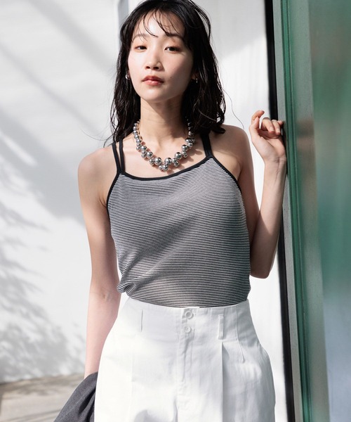 LOWRYS FARM（ローリーズファーム）の「スタイルＵＰクロスカップキャミ　100757（Tシャツ/カットソー・レディース・ブルー/その他/ブラック/アイボリー/ブラウン/グリーン系その他/ベージュ/イエロー/ブラウン系その他/レッド・FREE）」の10枚目の写真