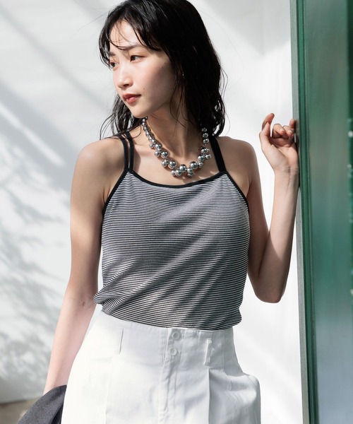 LOWRYS FARM（ローリーズファーム）の「スタイルＵＰクロスカップキャミ　100757（Tシャツ/カットソー・レディース・ブルー/その他/ブラック/アイボリー/ブラウン/グリーン系その他/ベージュ/イエロー/ブラウン系その他/レッド・FREE）」の12枚目の写真