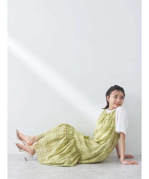 earth music&ecology（アースミュージックアンドエコロジー）の「マドラスチェックキャミワンピース（ワンピース・レディース・ネイビー/イエロー・FREE）」の6枚目の写真