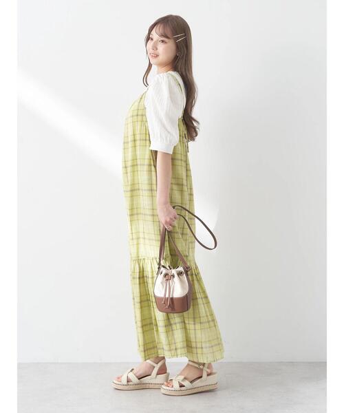 earth music&ecology（アースミュージックアンドエコロジー）の「マドラスチェックキャミワンピース（ワンピース・レディース・ネイビー/イエロー・FREE）」の9枚目の写真