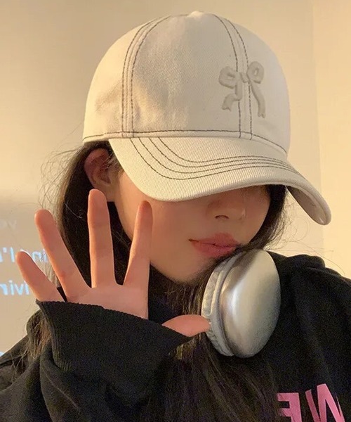 ammy.(エイミードット)の「【 ammy. / エイミードット 】 リボン 刺繍 ステッチ キャップ(キャップ・レディース・ブルー/ホワイト/ピンク/ネイビー・FREE)」の2枚目の写真