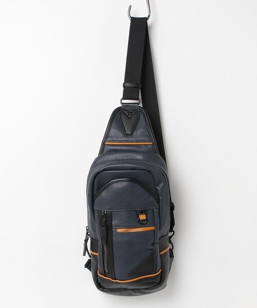 Ficce,Brave（フィセブレイブ）の「【Ficce Brave/フィセブレイブ】 ボディバッグ（ボディバッグ/ウエストポーチ・メンズ・アイボリー/ブラック/ネイビー/キャメル・FREE）」の3枚目の写真