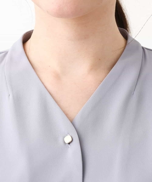 Vネックジョーゼットブラウス(五分袖)/洗える/WEB限定サイズ(シャツ/ブラウス)|OFUON(オフオン) Vネックジョーゼットブラウス(五分袖)/洗える/WEB限定サイズ(シャツ/ブラウス)|OFUON(オフオン)