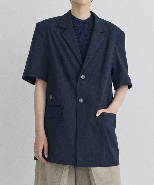 STUDIOUS（ステュディオス）の「【STUDIOUS/ステュディオス】ピンストライプハーフスリーブジャケット〈セットアップ対応〉（テーラードジャケット・レディース・グレー/ネイビー・FREE）」の2枚目の写真