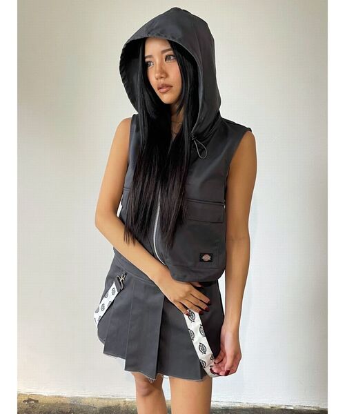 Dickies（ディッキーズ）の「【Dickies別注】プリーツタイミニスカート（スカート・レディース・グレー/ベージュ・SMALL/MEDIUM）」の9枚目の写真