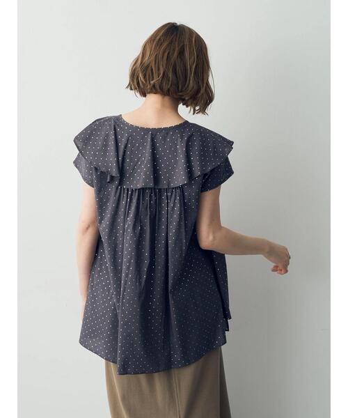 YECCA VECCA（イェッカヴェッカ）の「箔ドットラッフルカラーブラウス（シャツ/ブラウス・レディース・オフホワイト/チャコールグレー・FREE）」の10枚目の写真