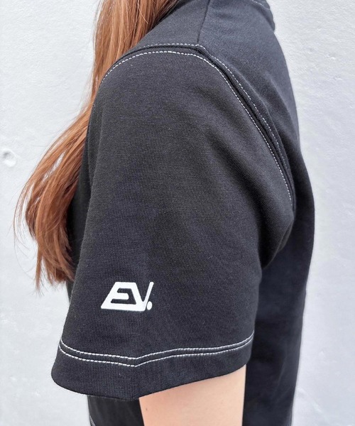 ENVYM(アンビー)の「【wondervisitor×ENVYM】ステッチカラーコンパクトTシャツ(Tシャツ/カットソー・レディース・ブラック/ホワイト/ピンク・FREE)」の9枚目の写真