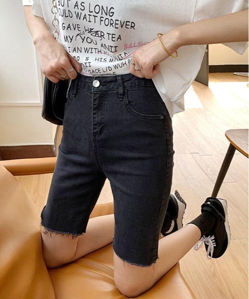 kirakiraShop（キラキラショップ）の「カット オフ ハーフ パンツ（デニムパンツ・レディース・ブラック・2XL/XL/L/M/S）」の9枚目の写真