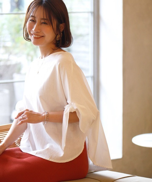 Ehre style(エーレスタイル)の「ONもOFFも 1枚で 主役 袖リボンブラウス(シャツ/ブラウス・レディース・ネイビー/ホワイト/モカ・FREE)」の14枚目の写真