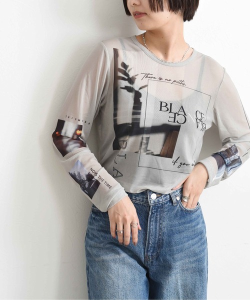 Eimee Law（エイミーロウ）の「フォトプリント パワーメッシュプルオーバー（Tシャツ/カットソー・レディース・ブラック/アイボリー/グレイッシュベージュ・38）」の2枚目の写真