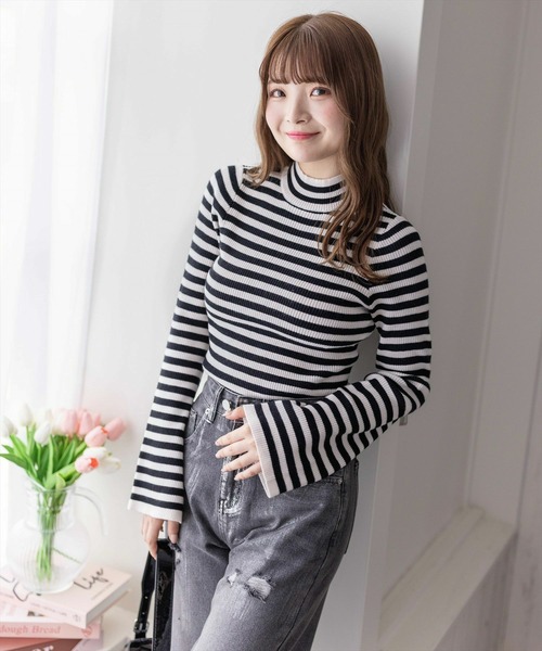 clear（クリア）の「フレアスリーブハイネックボーダーニットトップス [ベーシック オフィスカジュアル 着回し抜群 大人 カジュアル]≪2024AW新作≫（ニット/セーター・レディース・ブラック/ベージュ/ブラウン/グレー/ピンク/ミント・F）」の9枚目の写真