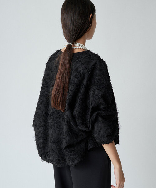 Loungedress アトリエヌメロサンク ノーカラーフェザーブルゾン Loungedress アトリエヌメロサンク ノーカラーフェザーブルゾン